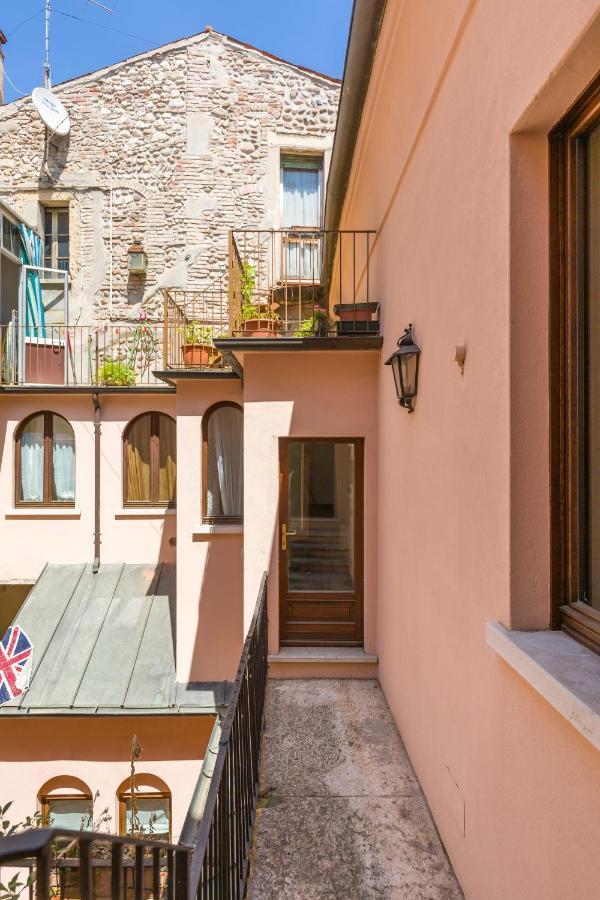 Magnificent Cosy Loft Appartamento Verona Esterno foto